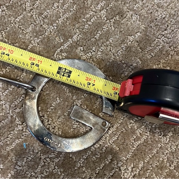 Gucci, vintage belt, yellow strap, and there is a black scratch on it - Picture 4 of 8